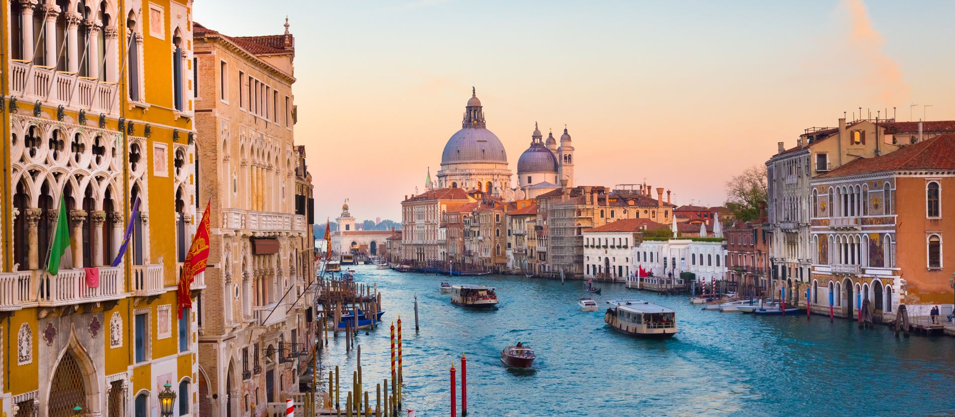 an enchanting, dreamy and romantic city with an undercurrent of mystery and drama, the perfect location for meetings and unexpected incentives.