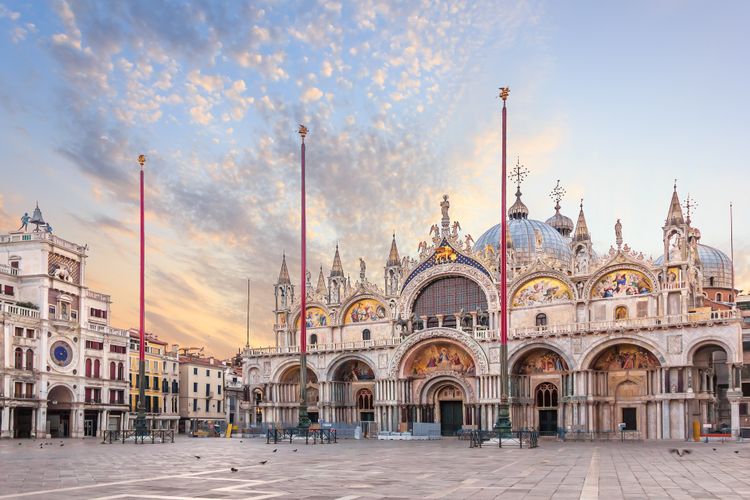 Venice in the movies: the lagoon with its architecture and atmospere still is an amazing backdrop for international film directors.