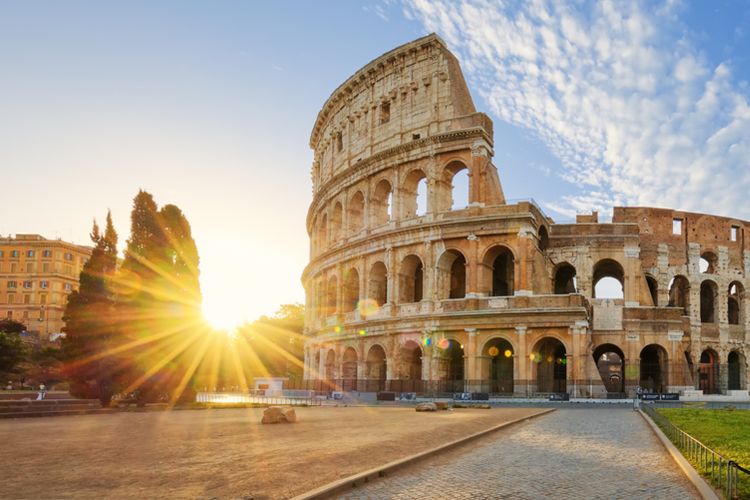 Colosseum: put yourself in the gladiator's sandals and remain immersed in the ancient roman escape 