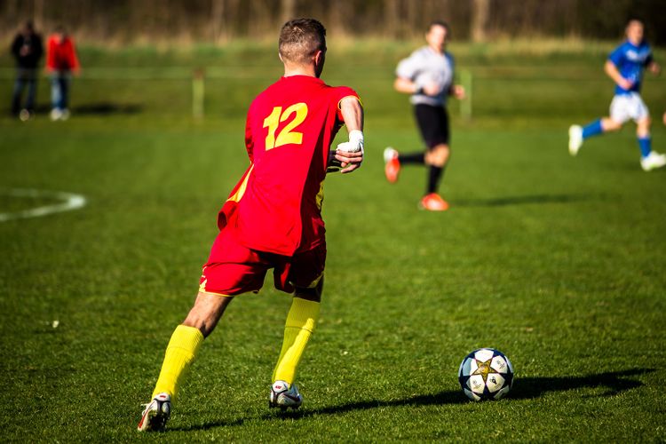 Friendly soccer match: during the camps or the workout sessions we are able to organize friendly soccer matches with the Italian teams of the same age groups and level.