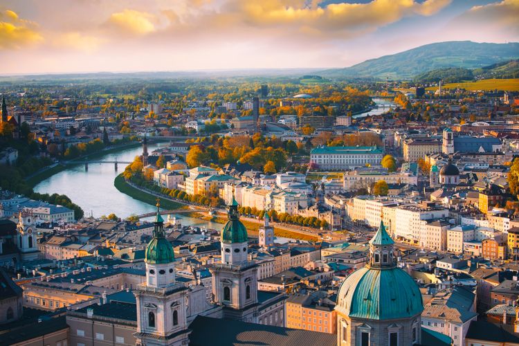 Vienna is the city with ornate palaces, traditional coffee houses , art galleries and museums