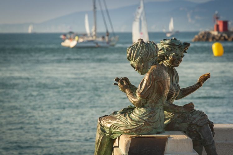 Trieste has a special charm: a melting pot of different cultures .