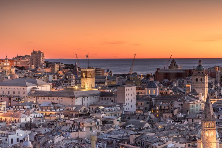 genoa: discover with us the history and symbols of the city