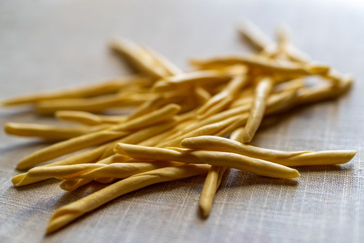 pasta al ferretto: the local cuisine is based on the crops and spontaneous growths.
