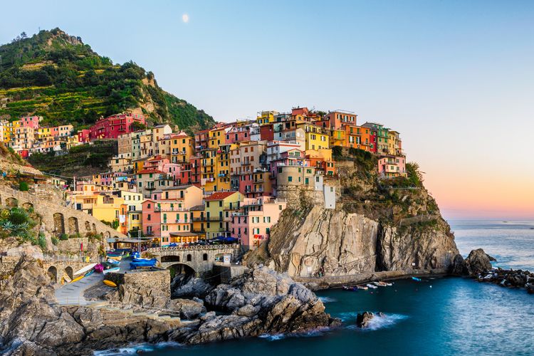 manarola and cinque terre: the heaven on the earth