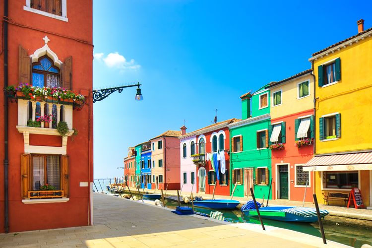  burano island:a palette of colors